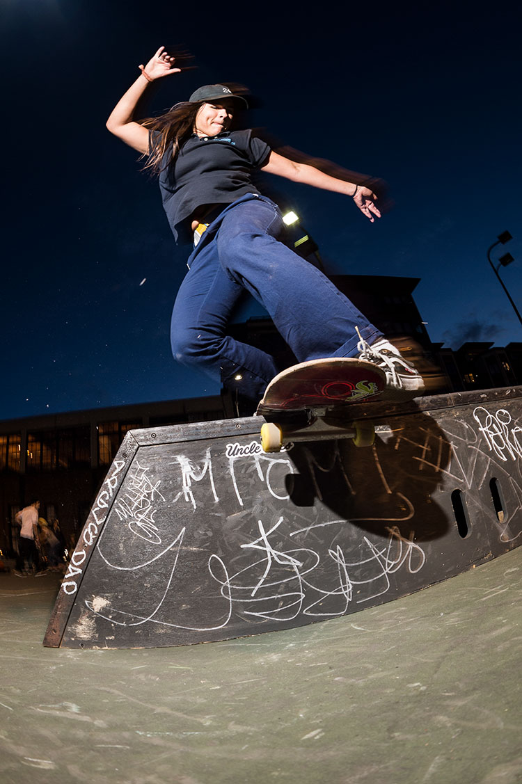 4 Oli Gagnon Fabiana Delfino backlip at Junk Jam 2017 750px