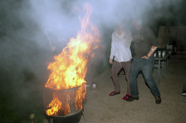 Burnout: Hot Tub Shred Machine